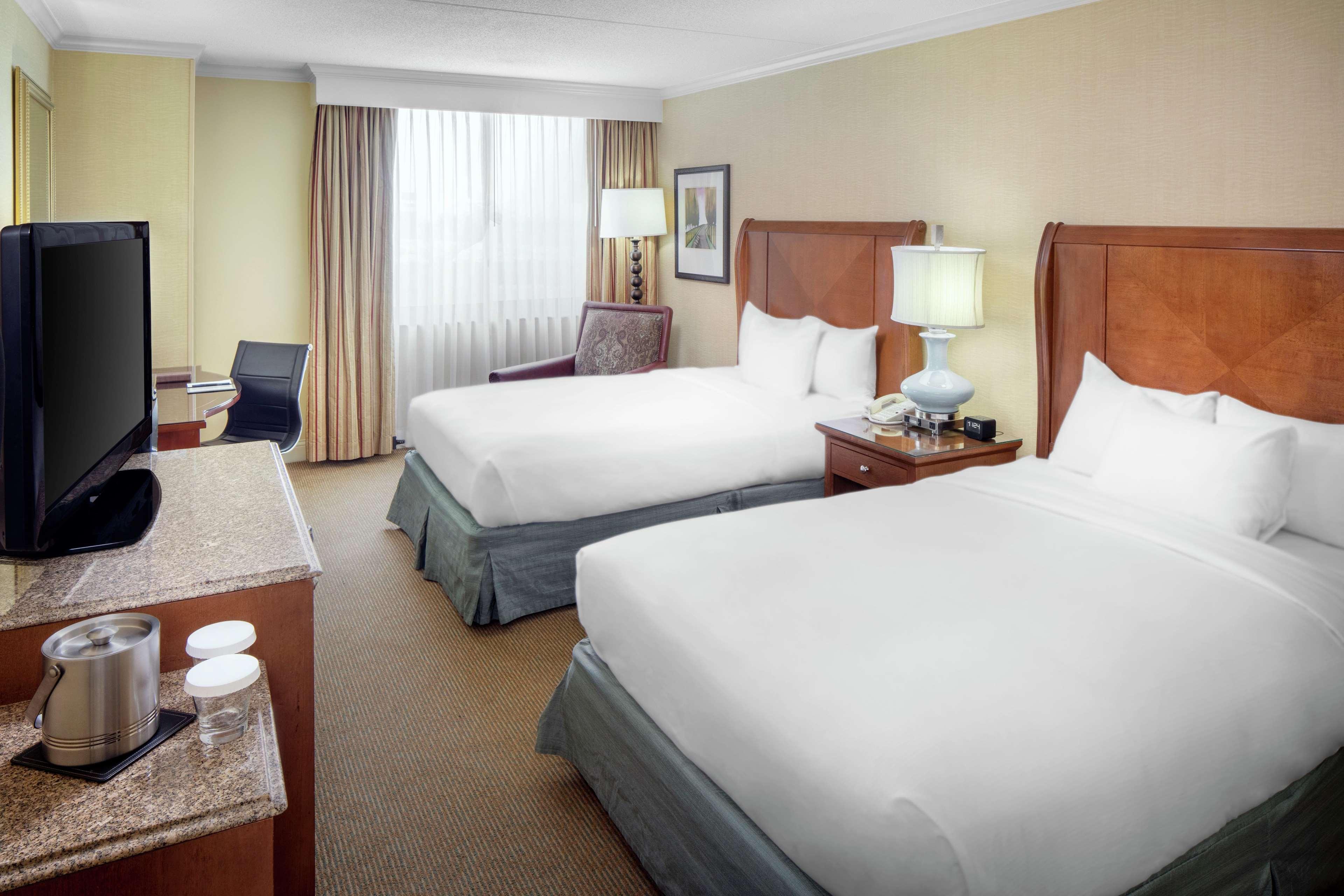 Doubletree By Hilton Cleveland East Beachwood Exterior foto